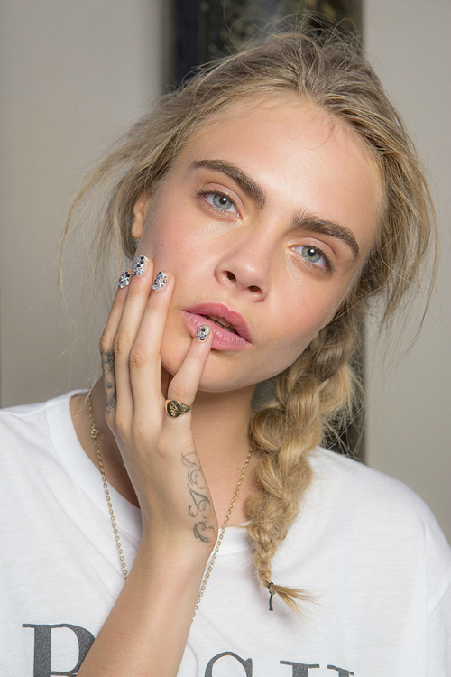 heavybucks:  Cara Delevingne