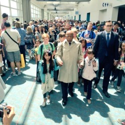 universitybookstore:  Highlight of Comic Con, maybe ever? Civil Rights legend, Rep. John Lewis appears on a panel to discuss his graphic memoir, March: Book Two and then does a little cosplay dressed as his younger self from the March on Selma.  Wait,