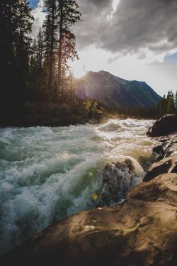 earthporn: Raging waters of the Kootenay