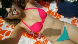 ahneebaee:  At Huntington beach. 😜 