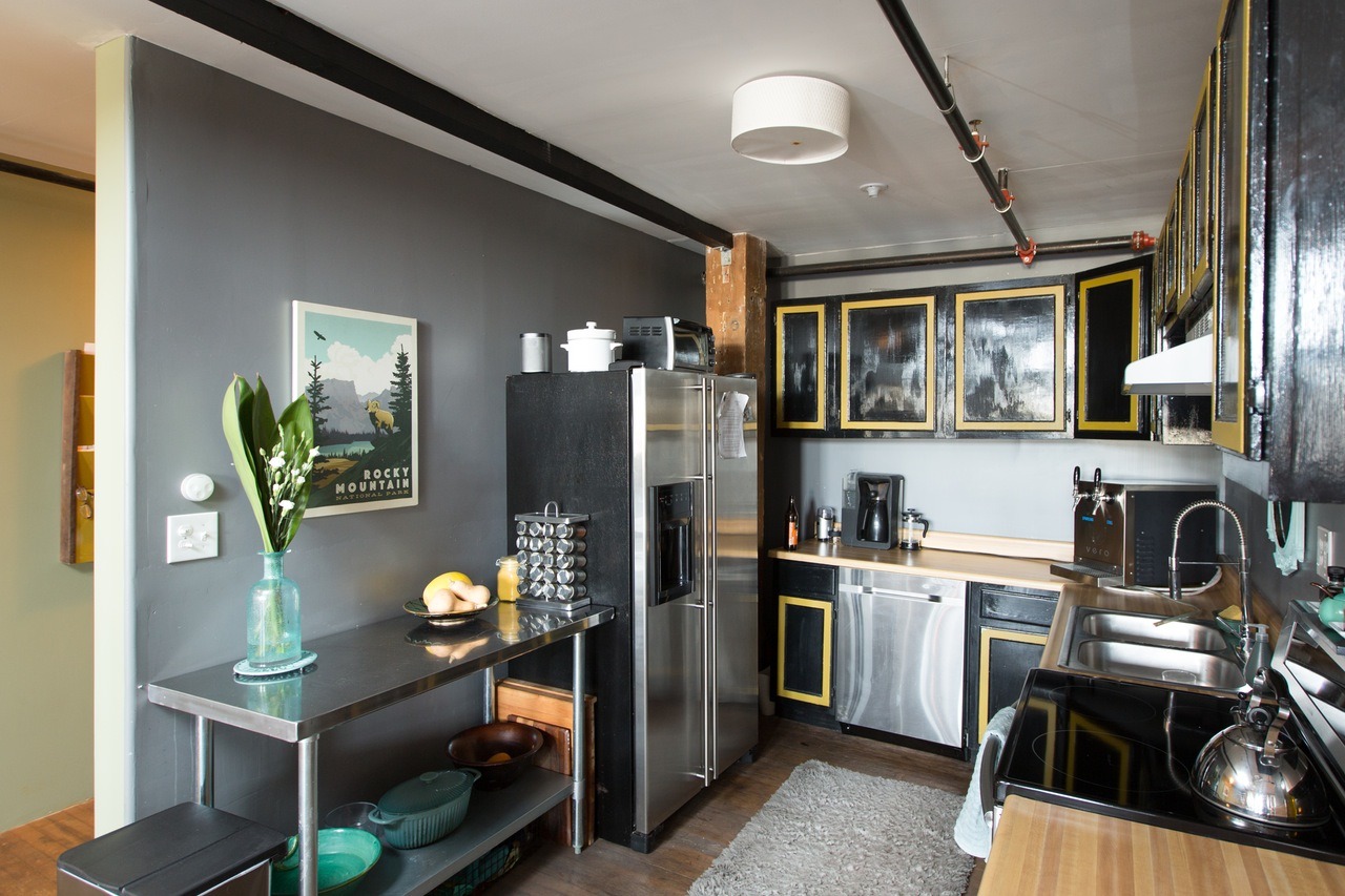 gravityhome:  Brick Loft in Los Angeles (you can also rent it on airbnb)   gravityhomeblog.com