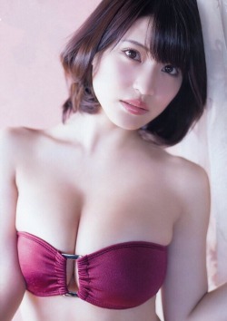 Asuka KISHI 岸明日香