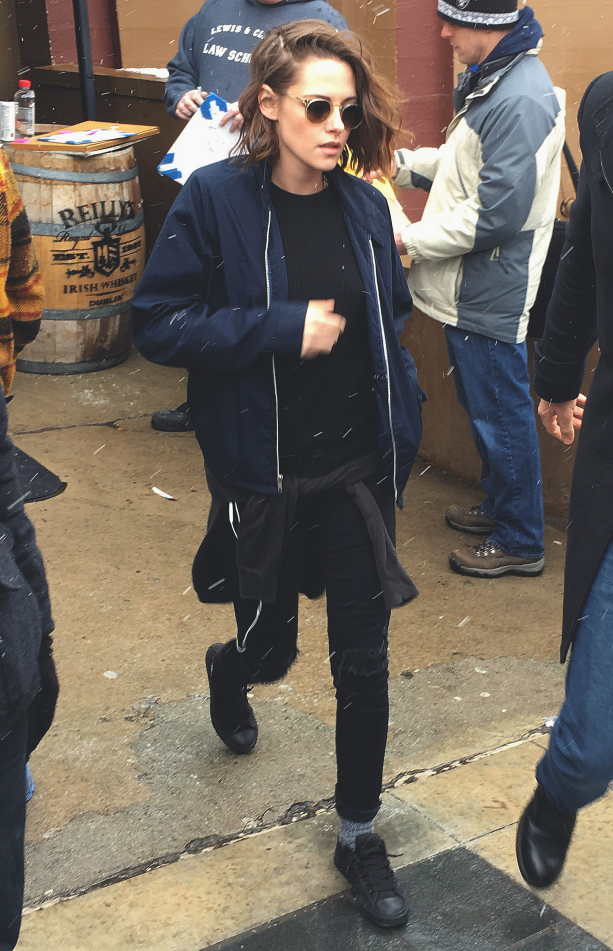 aint-nolimits:  dappertomboy:  Kristen Stewart     Aint-nolimits x Supreme Ones 