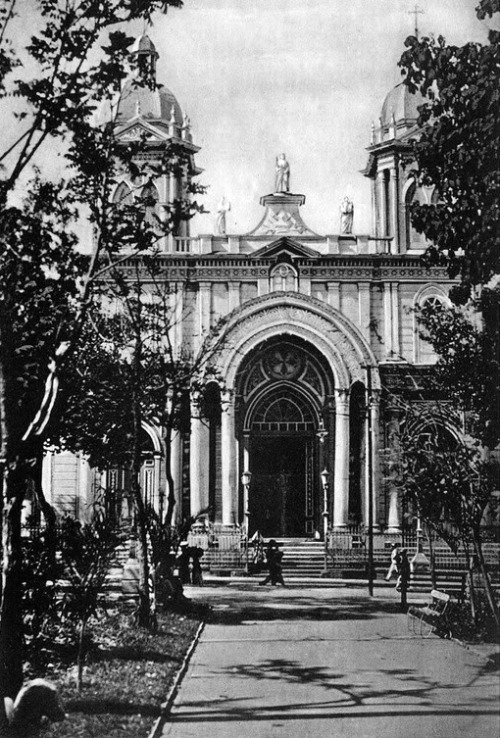 Entrada principal de catedral, centro de San Salvador, 1924.