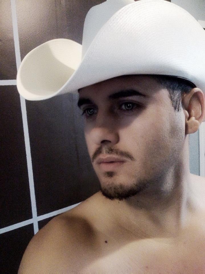 vaquerosdechihuahua:  pinches ojotes bonitos de este vaquero