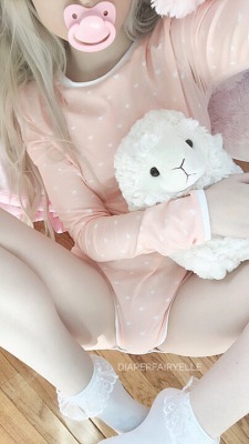 diaperfairyelle: I’m more than happy to be a little girl forever if I can always wear stuff from babyyourdoll.tumblr.com/ ✨💗🐑