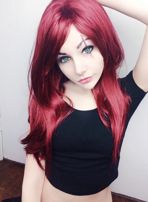 riicare:  “Blood for Noxus!” Kat costest :-)