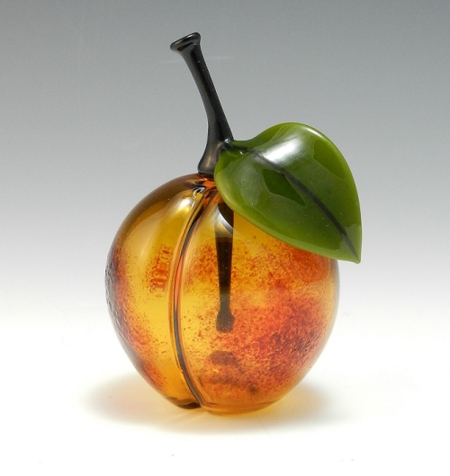 belaquadros:Vintage Peach Perfume BottleGarrett Keisling