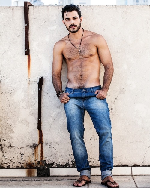 flipflopmoves: Thiago Juan