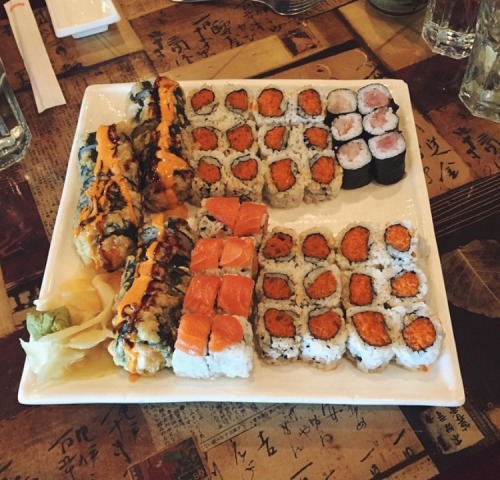 jewsquats:  All taken at my absolute favorite japanese restaurant in the entire state and they have unlimited sushi monday - saturday for ภ as well as specialty rolls (see the American Dream in all of them which is salmon, avocado and cream cheese fried