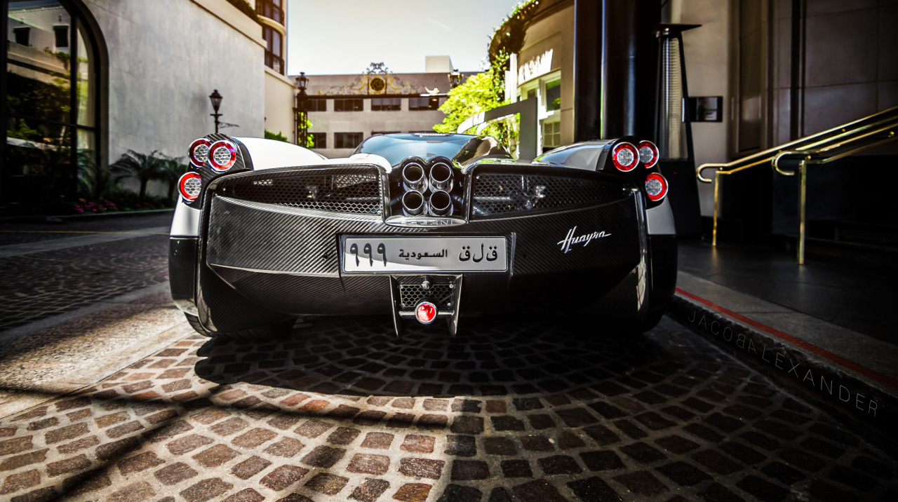 Pagani Huayra
[Jacob Alexander Photography]