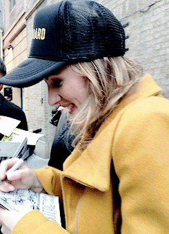 beautifuldisastr:jessie mueller during her final stage door for waitress at the brooks atkinson thea