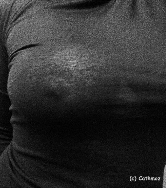 cathmoz:Cathmoz: Too night…  @cathmoz.tumblr.com  A tantalising glimpse.This great