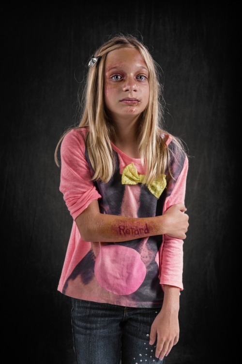 the-promised-wlan:  tonytobar:  What if verbal abuse left the same scars as physical abuse? Would it be taken more seriously? That’s what photographer Richard Johnson hopes to accomplish with his new photo project, “Weapons of Choice.” The series