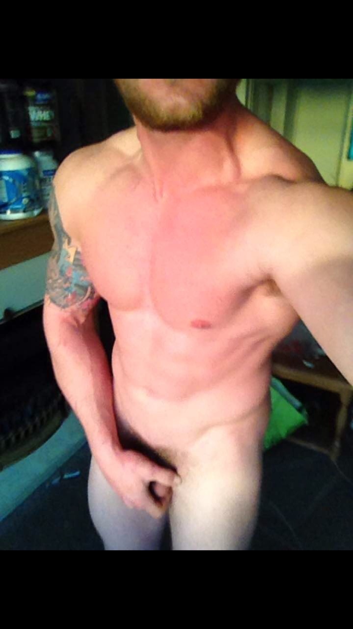exposedstraight:  Kris