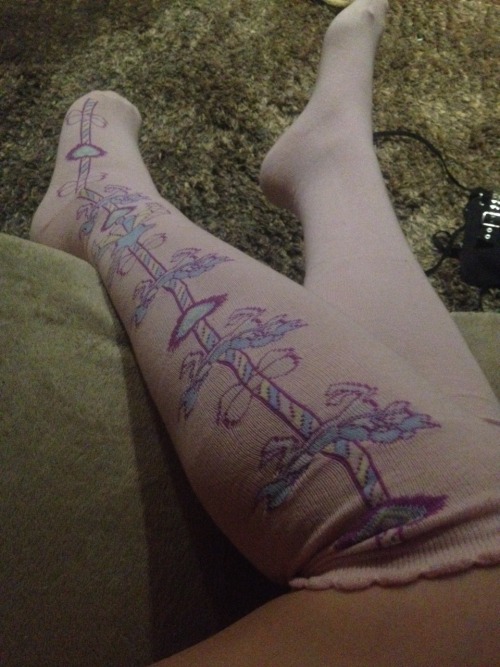 kinkyhippieprincess:  💖💕 sry bout the picture quality but wow I am in love with these thigh highs!! I feel like a magical girl 💕💖 BUY HERE 