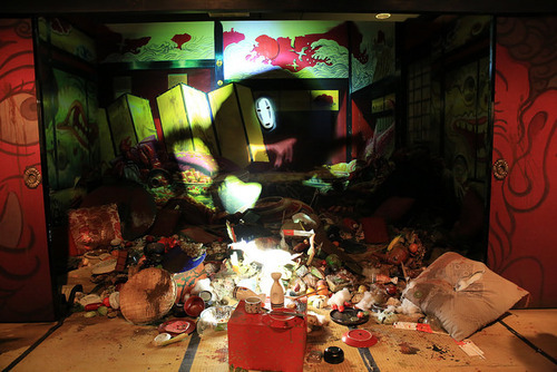 fuckyeahjapanandkorea:   (by Jnhuh)  You know what’s more magical than a Studio