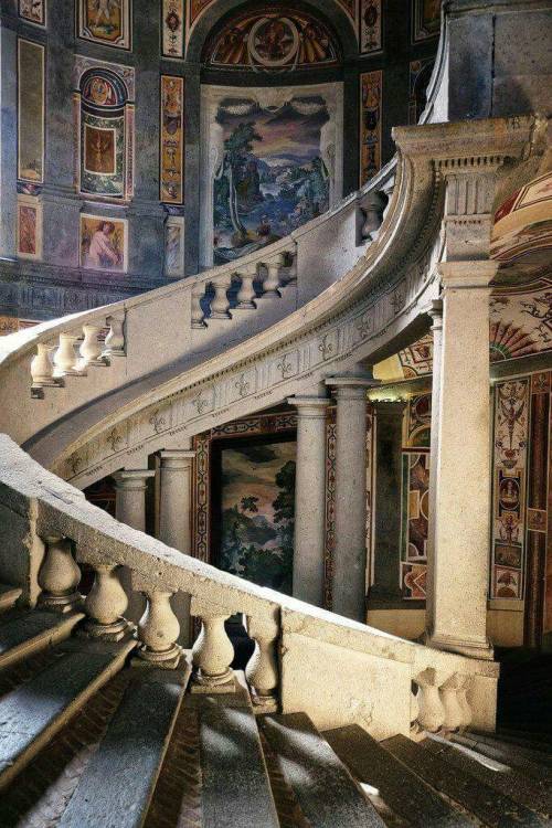 Scala Regia Del Palazzo Farnese Di Caprarola, Lazio, Italia.