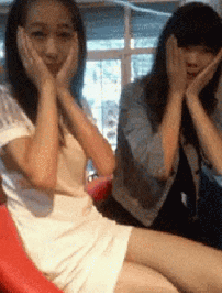 Lol I like the way her friend thinks, lol!