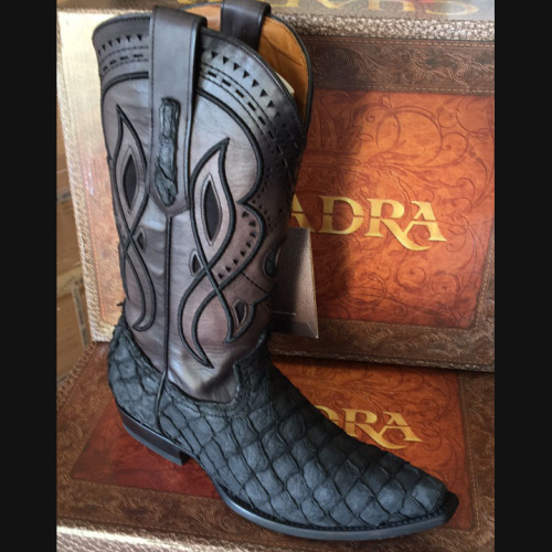 botas de pescado cuadra