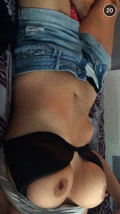 nipple-opolis:  Snap chat boobs