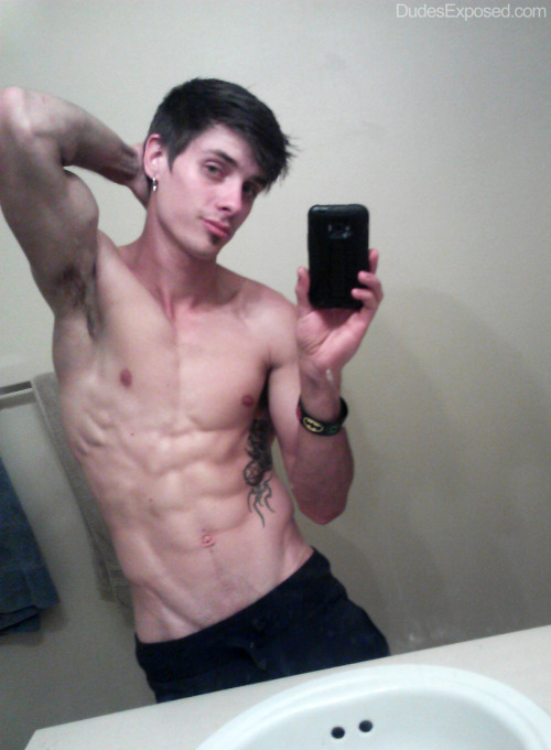 dudes-exposed:  Dudes Exposed Exclusive: Tevin; a straight, 22 year old college student from Washington. http://www.dudesexposed.com/deoc-23/ 