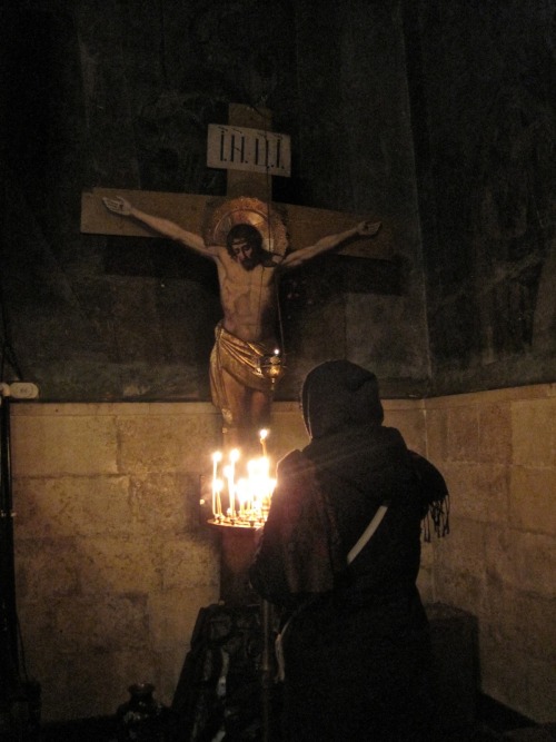 orthodoxwayoflife:Inside a Georgian Orthodox Church