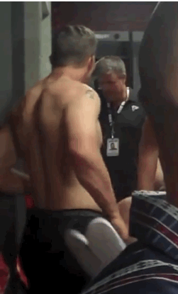 notdbd:  NFL quarterback Luke McCown strips naked in the Atlanta Falcons postgame locker room. Currently he plays for the New Orleans Saints.  See more naked football players here.  