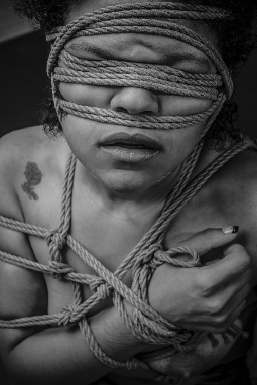mbradfordphotography:  From my last rope shoot. Rope and photos by me, model Naomi_Tiger  
