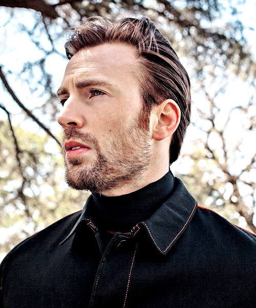 Chris Evans by Paul Jasmin for  L'Uomo Vogue Italia, April 2017