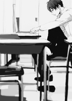 マ