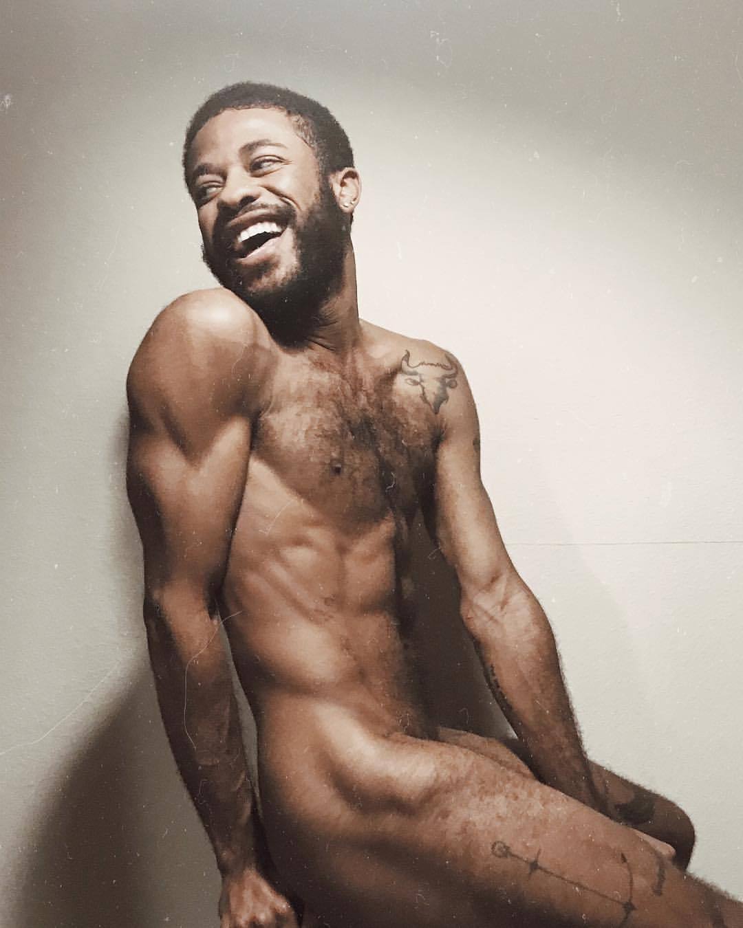 carefreekidd:  Dropping off a little black boy joy✨