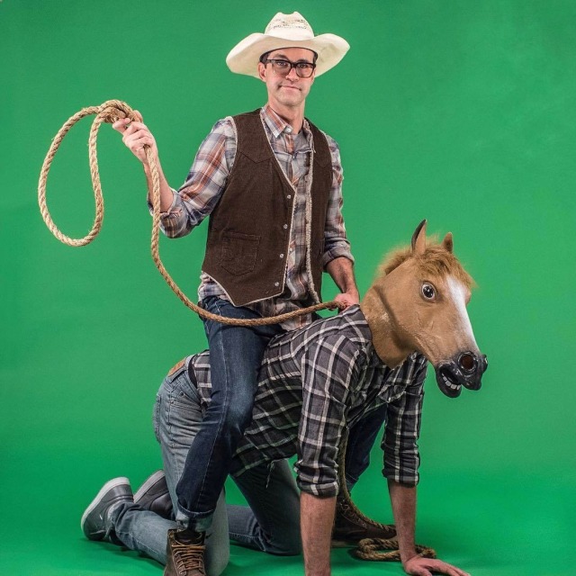 mythical-michelle:  LTAT title: Link rides a horse for the first time Rhett: am I a joke to you?   