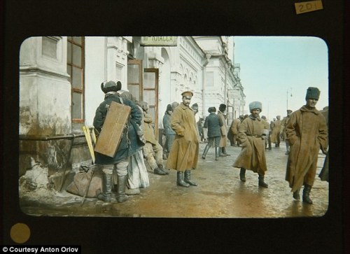 actuallyexistingbarbarism: New photo’s of revolutionary Russia uncovered in the States. And th