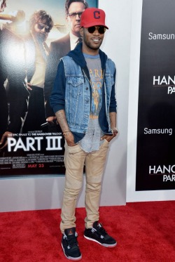 peceezy:  Kid cudi killing it as usual  the only human I will still let wear a denim vest.