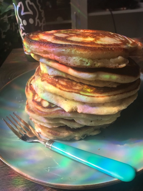 it’s too cold for my sourdough starter to rise enough for loaves so I made a big stack of pancakes w