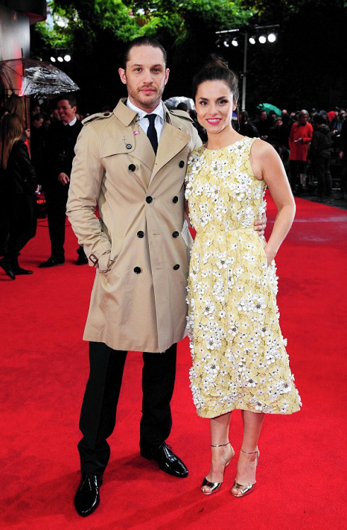 fabulouscharlotteriley:  Charlotte Riley & Tom Hardy on the red carpet for the Edge Of Tomorrow 