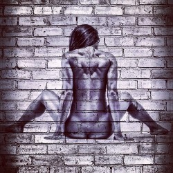 #fit #graffiti #blackandwhite #nude #artsy