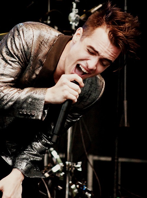 wentz-urie:Brendon Urie photo #5