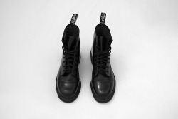 vogue-club:Doc Martens