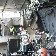 tylerjjoseph:   [x]  