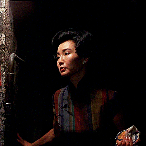 moviehub:Maggie Cheung as Su Li-Zhen In the Mood for Love  ‘花樣年華’  2000, dir. Wong Kar-wai