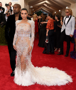 kimkardashianfashionstyle:    May 4, 2015 - Kim Kardashian &amp; Kanye West at the 2015 Met Ball in NYC.   