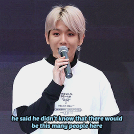 ethereal-baek: Loyal Sehun who went and support his hyungs (but ran off stage at the speed of light 