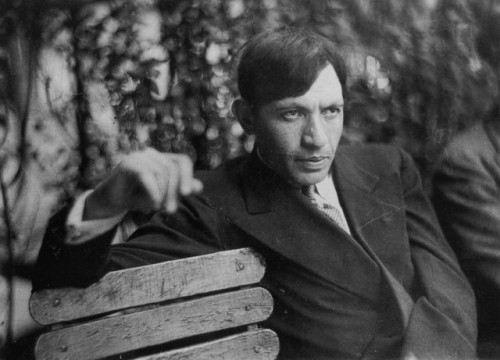 A Jewish artist born Haïm Sutin, Chaim Soutine was one of the outstanding artists of the twenti