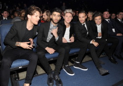 Direct-News:    One Direction Attend The 2013 American Music Awards   