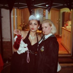 With my gurl @louhatesyourguts &lt;3  #villains #cruelladeville #selfie #slitherin #dracomalfoy #me