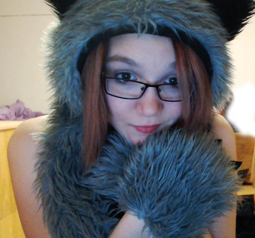 silencedcathedral:  trying to pick a new avatar picture for MFC. I figured that since I can’t log on, I might as well still be productive. 