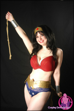 rickygw66:  Wonder Woman Ero Cosplay!