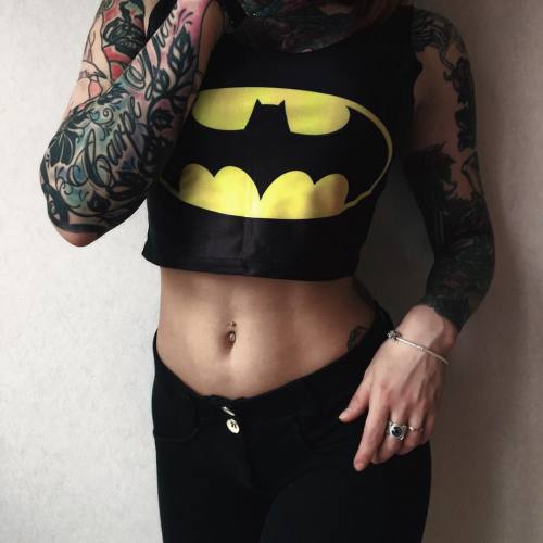 Are you a #batman fan? Pic by @adabalovstvo (@ada.whitemeat ) А ты любишь Бэтмена?;) Фото от @adabal